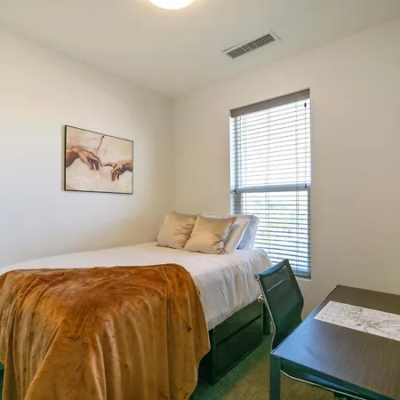 Downtown Flat With Gym - Walkscore 95